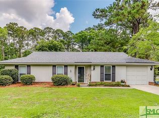 2 Rivers Bend Dr, Savannah, GA 31406