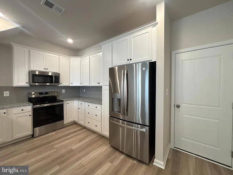 42635 Darala Dr — Photo 8