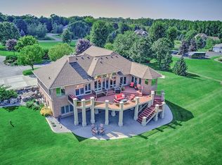 697 Julep Ave N, Lake Elmo, MN 55042