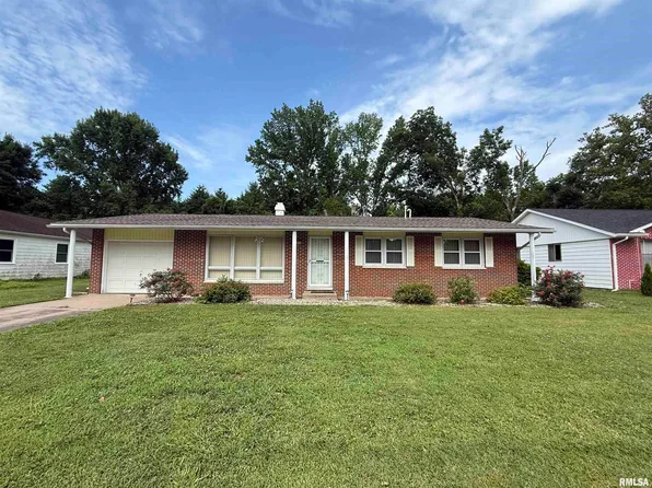 1223 N 16th St, Murphysboro, IL 62966