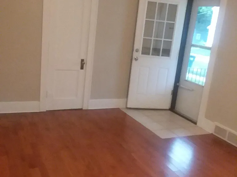 1020 Poxson Ave — Photo 4