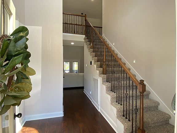 2nd image of 2341 Colston Dr