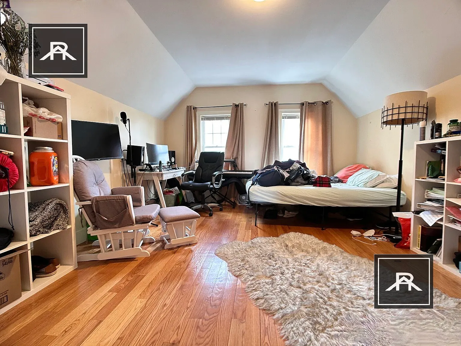 4 bed, 1.0 bath, $4,000 — Photo 4