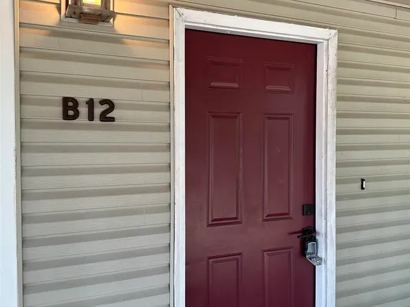 7171 N 9th Ave APT B12, Pensacola, FL 32504