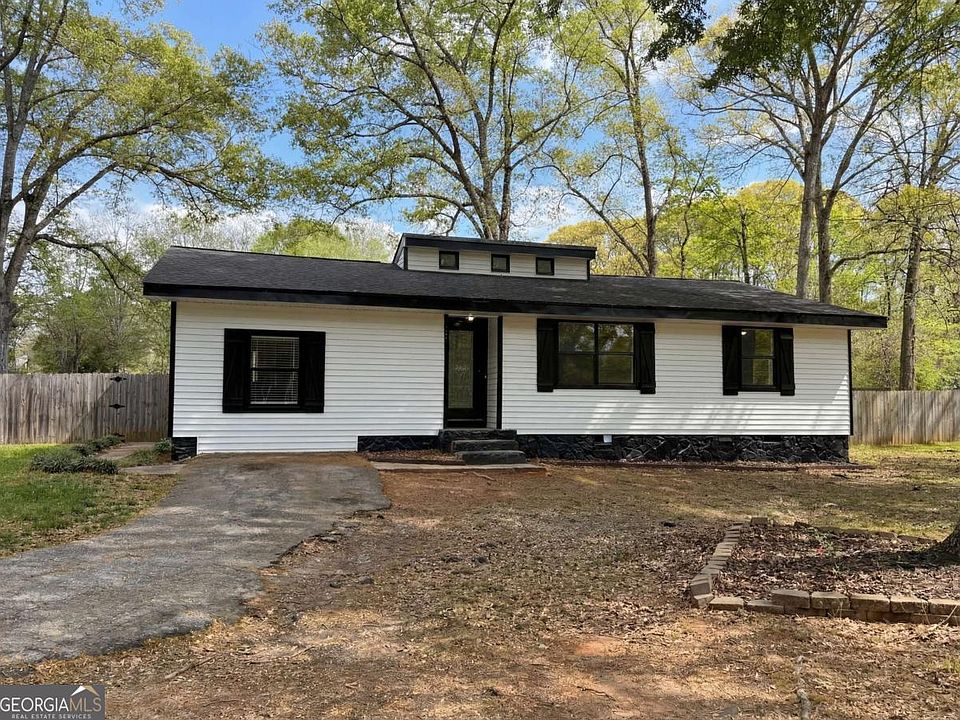 1st image of 85 Hidden Forest Rd