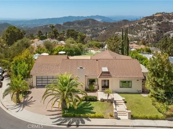 3851 Karen Lynn Dr, Glendale, CA 91206