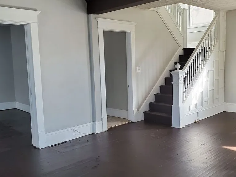 1356 Woodland Ave NW — Photo 3