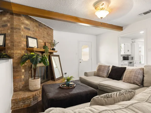 715 Post St, Hewitt, TX 76643