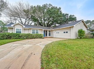 9407 Winsome Ln, Houston, TX 77063