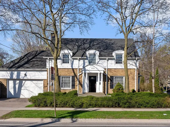 994 Royal York Rd, Toronto, ON M8X 2G1