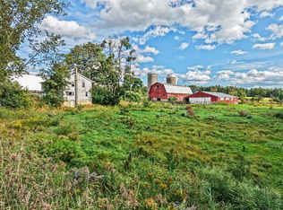 889 River Rd, Peru, NY 12972