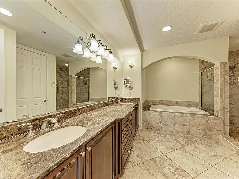 5200 Manorwood Dr #2D — Photo 34