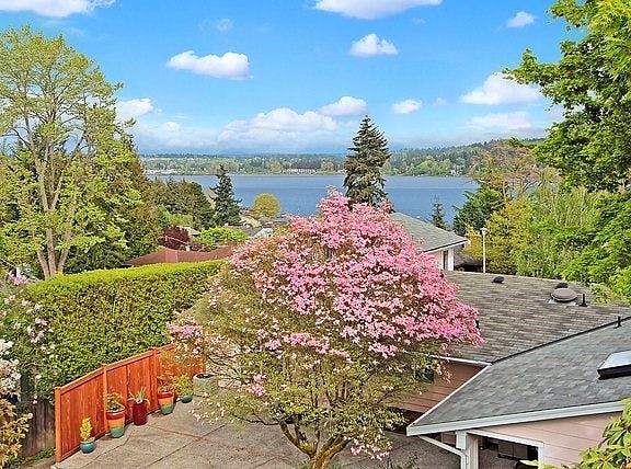 3rd image of 16269 39th Ave NE