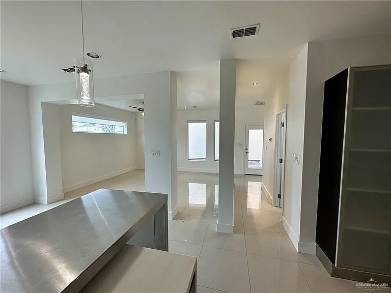 2312 S 43rd St — Photo 10