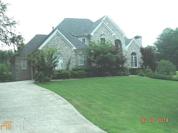 2nd image of 2878 Lake Park Dr