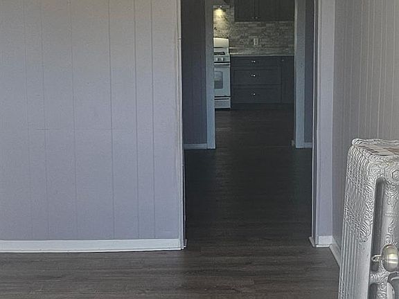 3rd image of 105 Ridge Rd #1