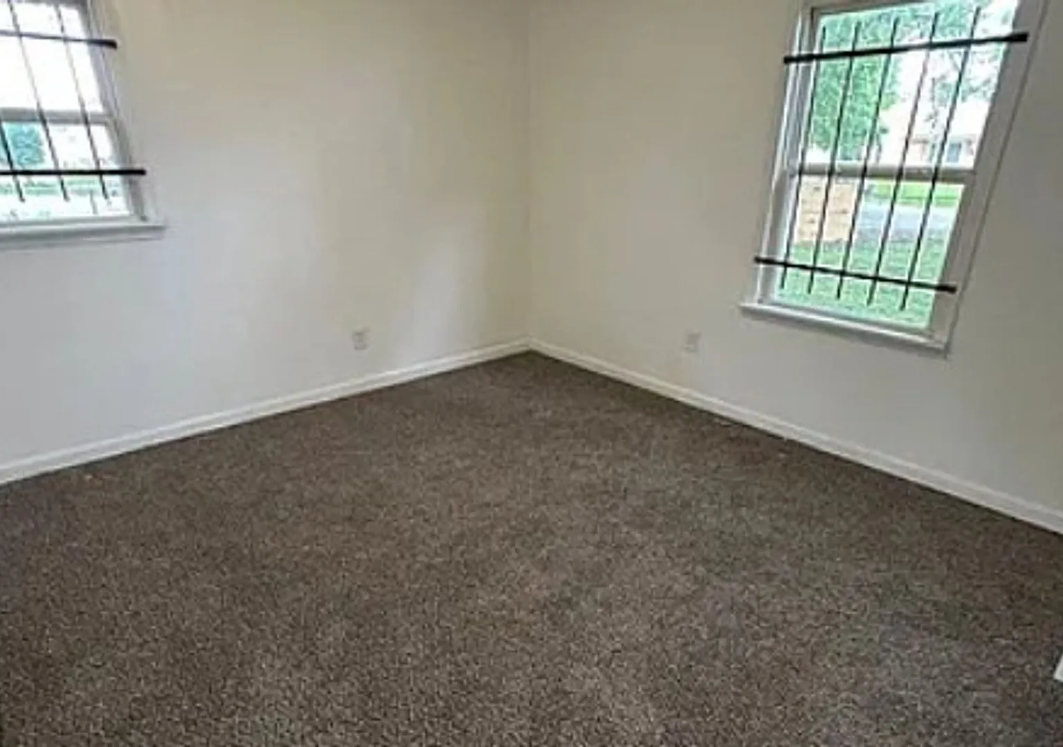 For Lease — Photo 4