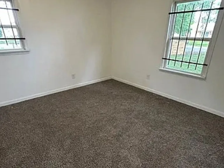 38 Marilyn Ln — Photo 4