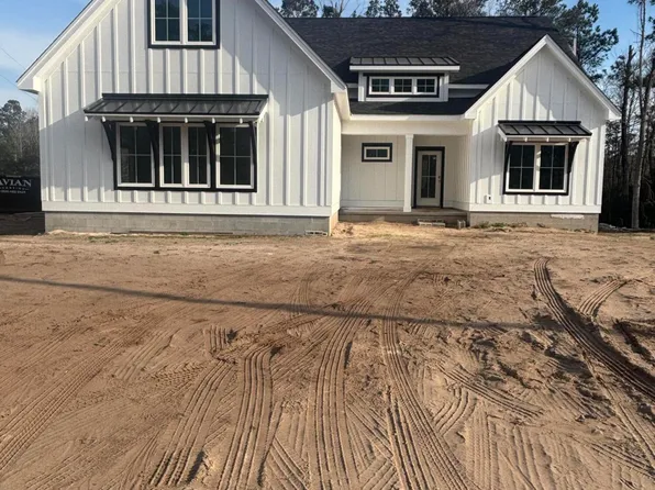 100 Bridget Lane, Sneads Ferry, NC 28460