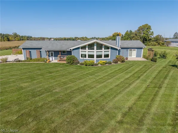 7877 Smith Rd, Medina, OH 44256