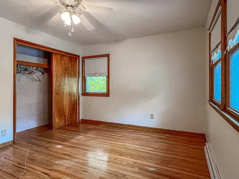 102 Raymbault Dr — Photo 11