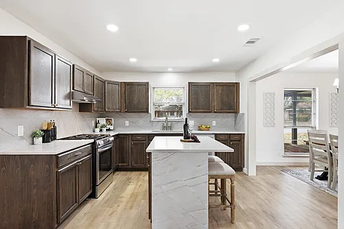 426 Zephyr Dr Photo 1