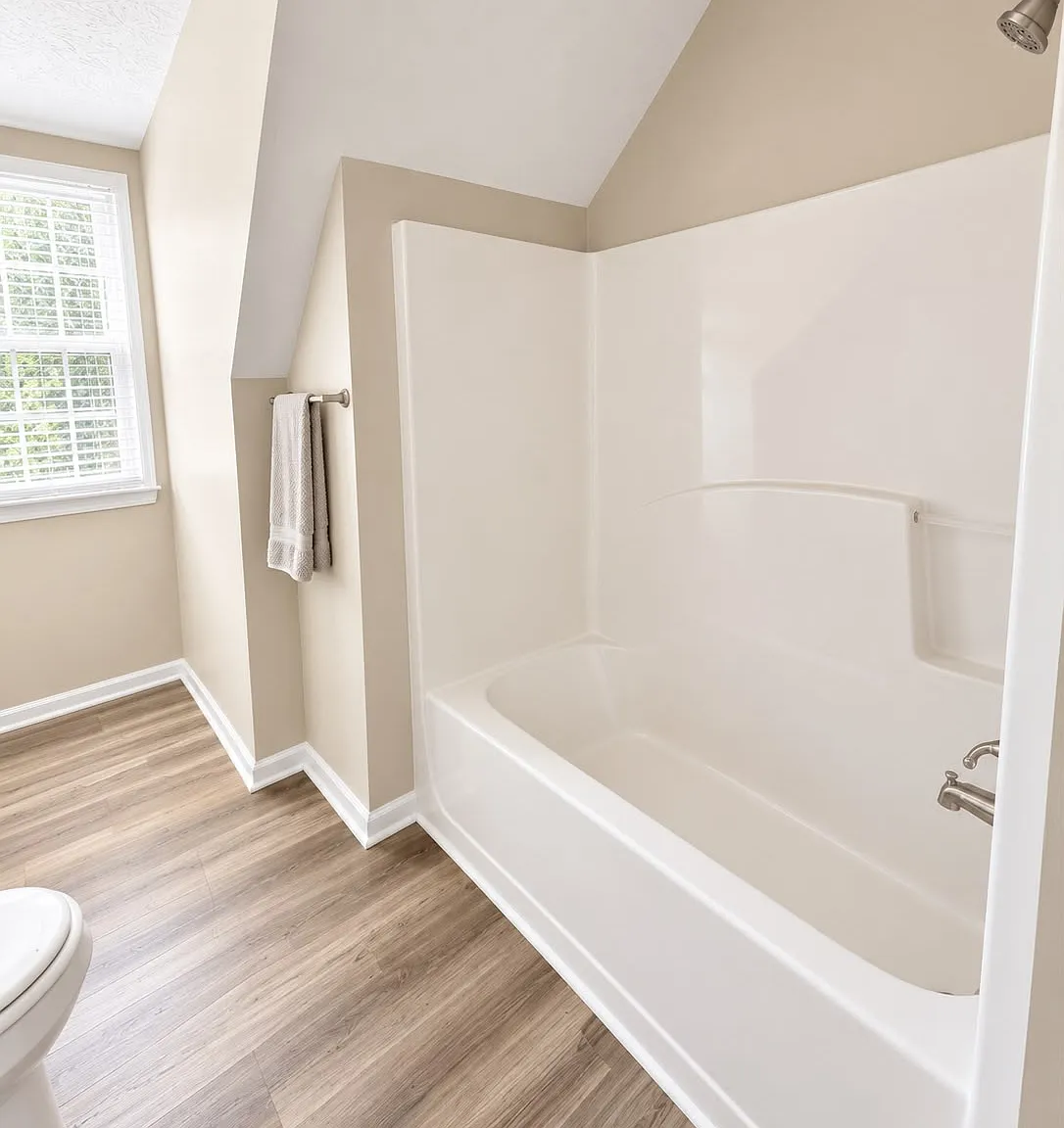 3 bed, 1873 sqft, $2,250 — Photo 4