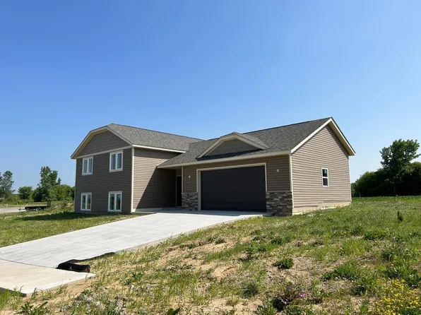 635 7th Ave NE, Plainview, MN 55964