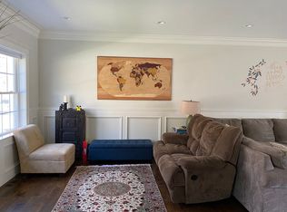 90 Circuit Ave #1, Newton, MA 02461