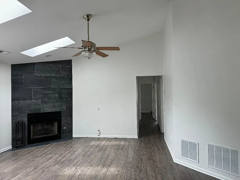200 Norfolk Ct #8 — Photo 4