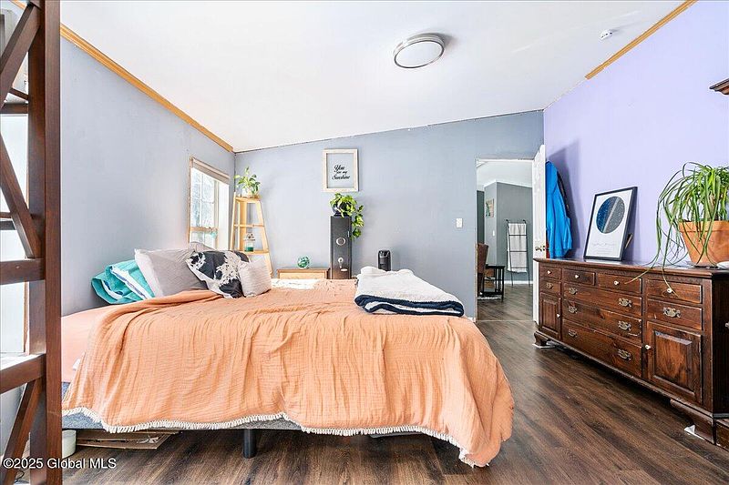 4th image of 4 Cedar Street