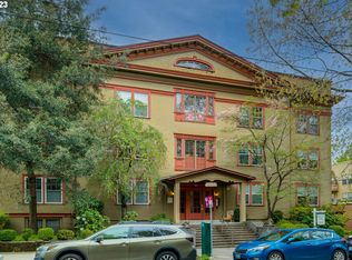 2129 NW Northrup St APT 12, Portland, OR 97210