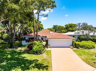 19 Estate Dr, Boynton Beach, FL 33436