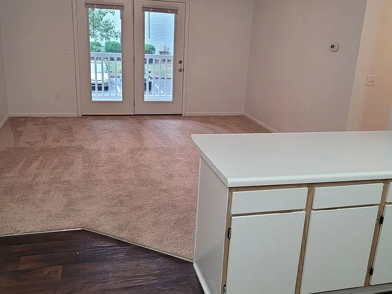 Arlington Apartments — Photo 147