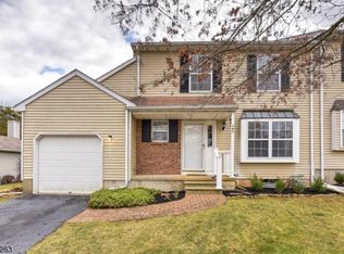 141 Choctaw Ridge Rd, Branchburg, NJ 08876