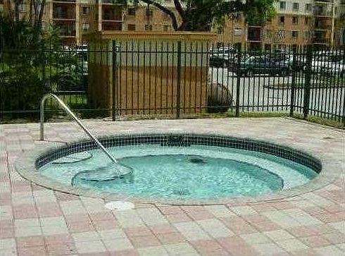 3rd image of 9350 Fontainebleau Blvd APT 607