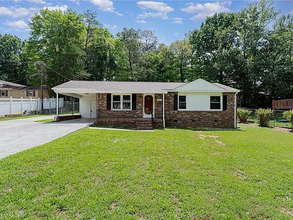 4th image of 240 Lenoir Dr