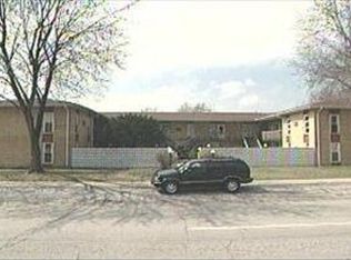 18340 Burnham Ave APT 3, Lansing, IL