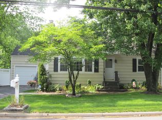 1284 Fairfield Woods Rd, Fairfield, CT 06825