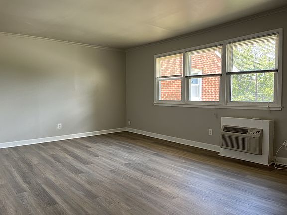 4th image of 709 Daniels St APT D-1