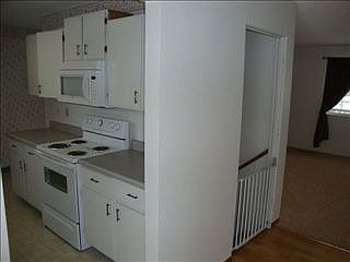 4th image of 220 New Meadows Ct
