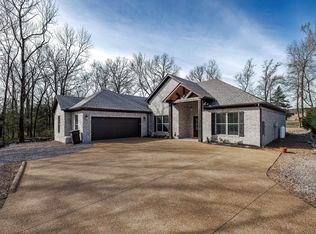 38 Algeciras Ln, Hot Springs Village, AR 71909
