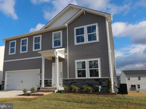 265 Valor Ln, Martinsburg, WV 25405