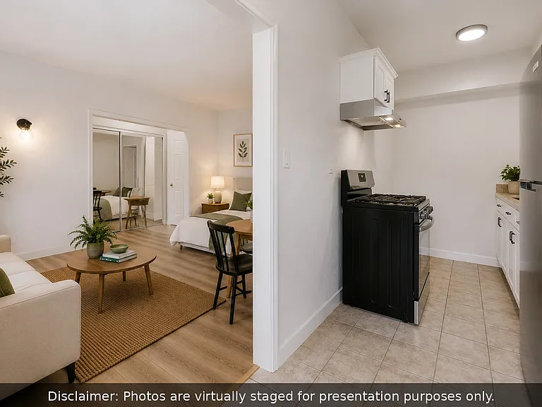 1932 W 25th St #16 — Photo 3