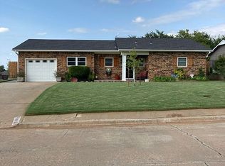 2824 Osage Dr, Woodward, OK 73801