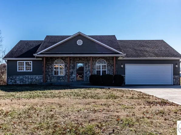 119 W Lake Shore Dr, Windsor, MO 65360