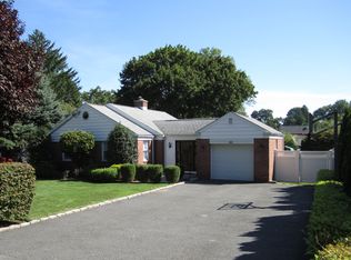 141 N Ridge St, Port Chester, NY 10573