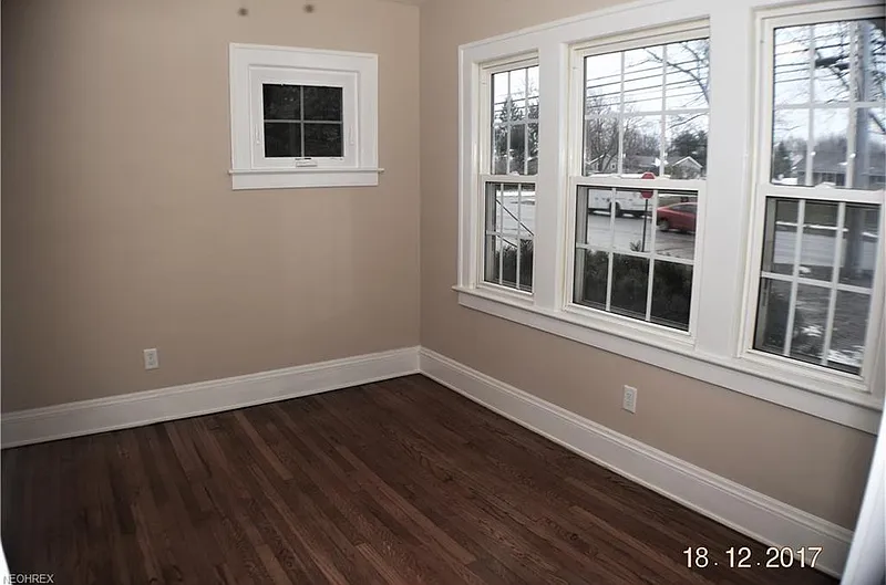 Thumbnail 18