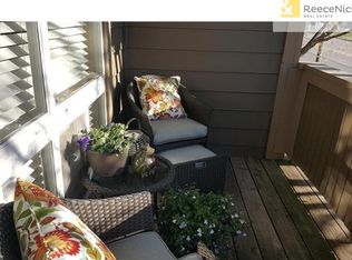 11110 Nieman Rd APT 202, Overland Park, KS 66210