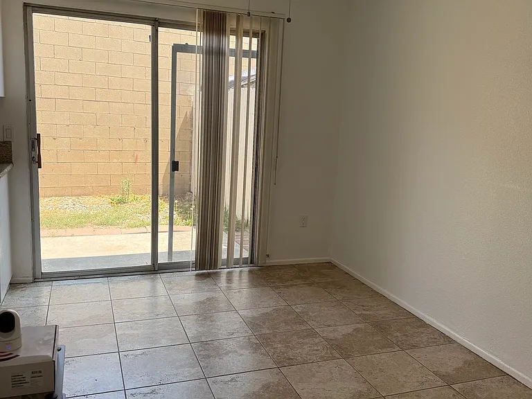 3529 W Cornelia Cir #3 — Photo 5
